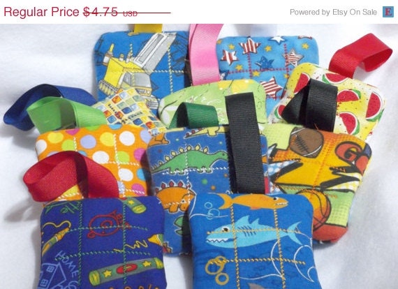 EASTER BASKET SALE Wristlet Tic Tac Toe Mat Measures 3 1/2 x 3 1/2 Great Party Favors Quantity discounts Il_570xn