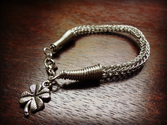 VIKING KNIT Wire Wrapped Bracelet with Four Leaf CLOVER Charm