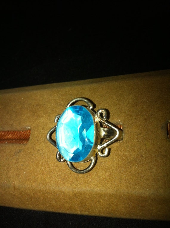 bright-blue-stone-ring-with-silver-band-size-9