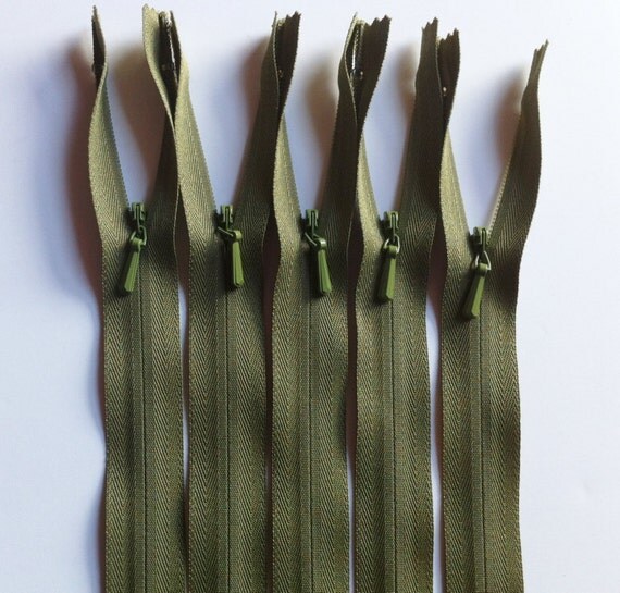 INVISIBLE Zippers 22 Inch YKK Color 247 Olive Green 10 Pieces