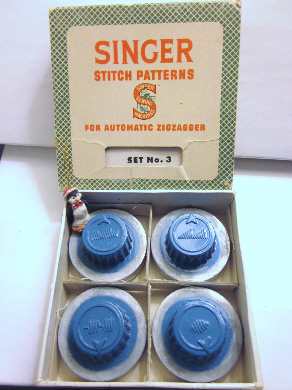 Vintage Singer Zigzag Stitch Pattern Set 3 Blue Cams by kayandelle
