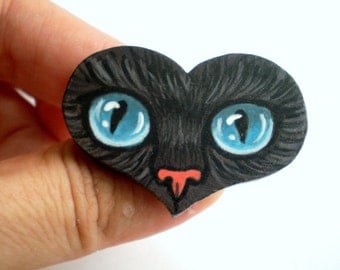 Hand Painted Cat Eye Brooch -Hand Paint Black Cat Brooch , Heart Shaped Wooden Pin, Christmas gift for pet lovers, cat lovers