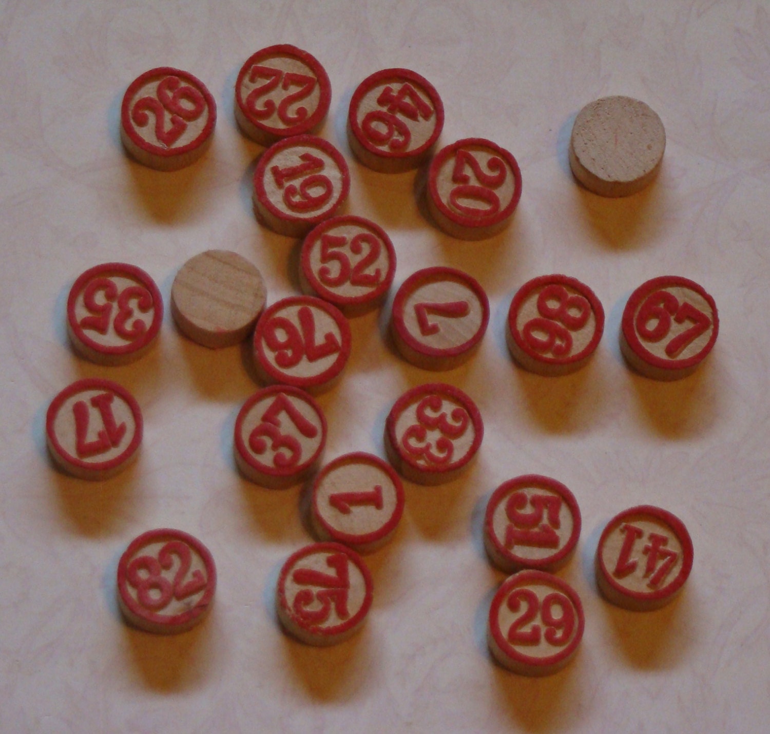 Bingo Lotto Token Markers Vintage 90 Pieces WBM-11