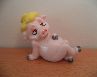 Norcrest retro pig figurine, feeling poorly