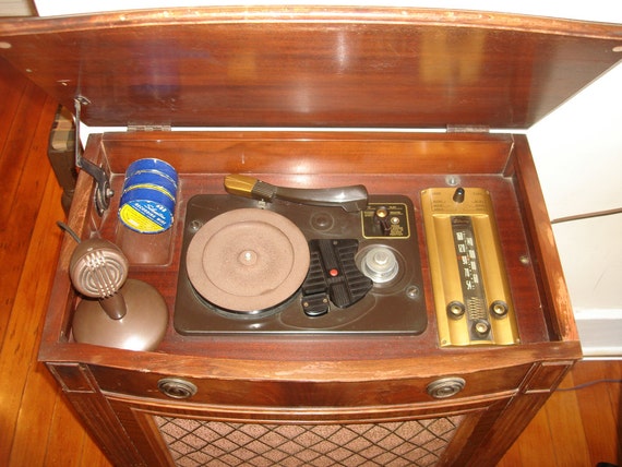 Items similar to 1940s Silvertone Wire Recorder Record Player Tube ...