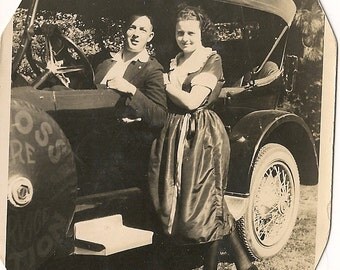 Antique Photo Vintage Car Gatsby Era Man Woman - Antique Auto
