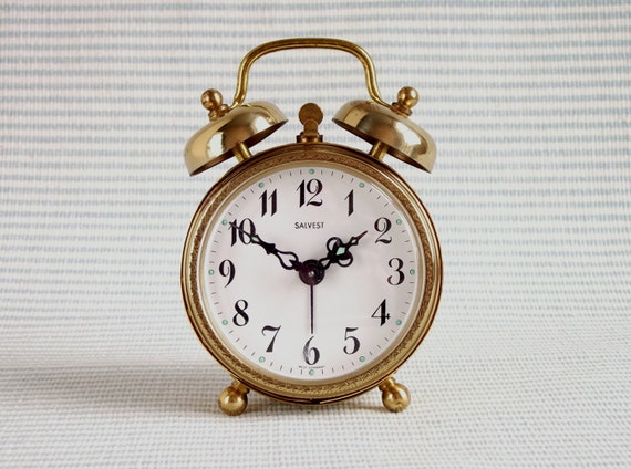 Vintage Brass Twin Bell Wind Up Alarm Clock. Beautiful