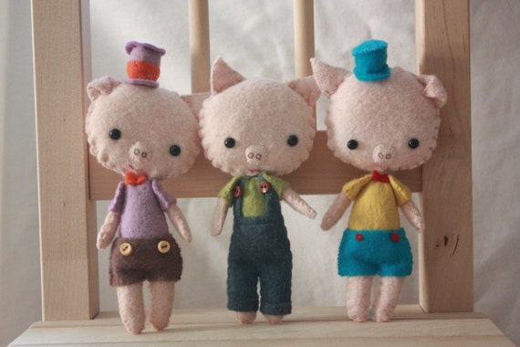 three little pigs plush