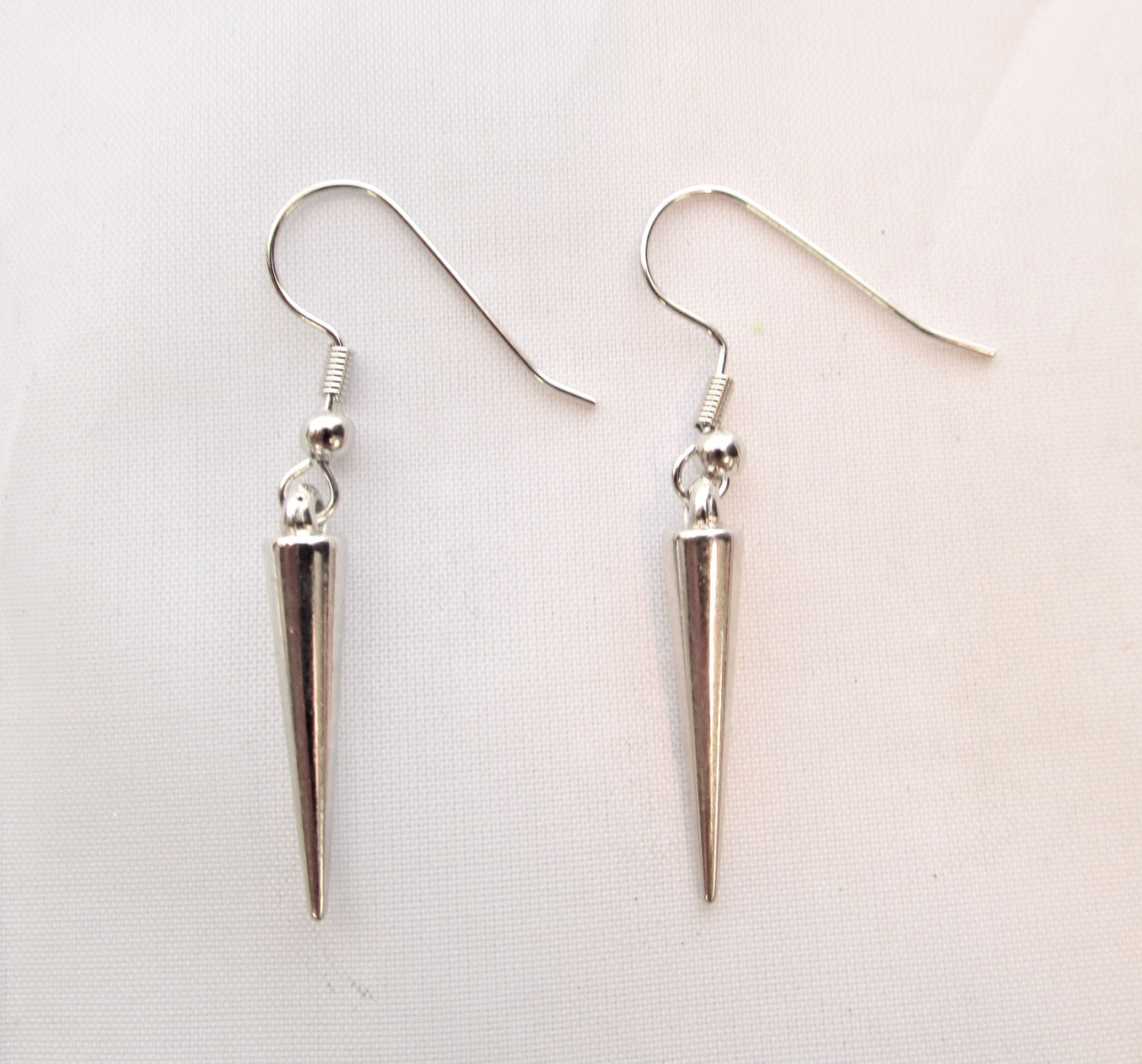 spike earrings studs