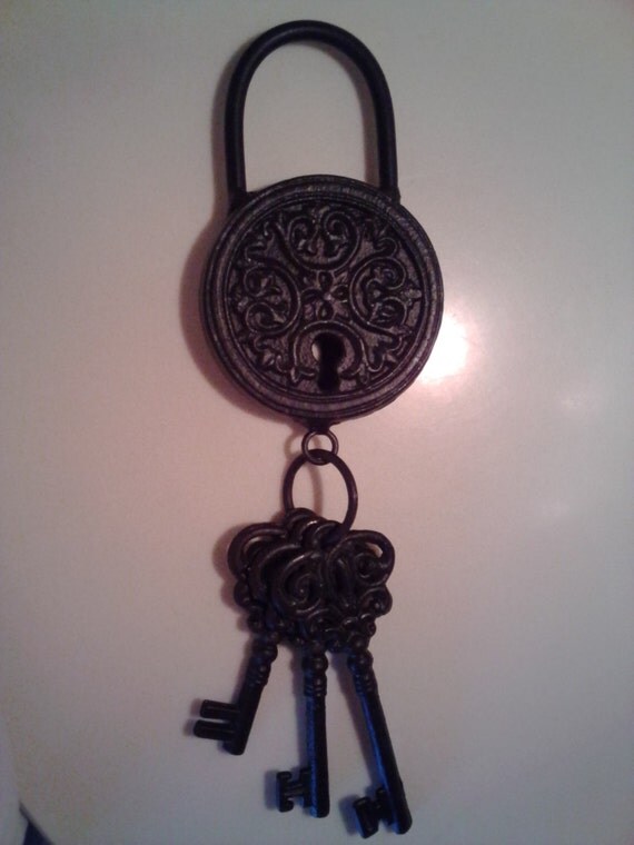 Items similar to Decorative Iron Keys With Lock on Etsy