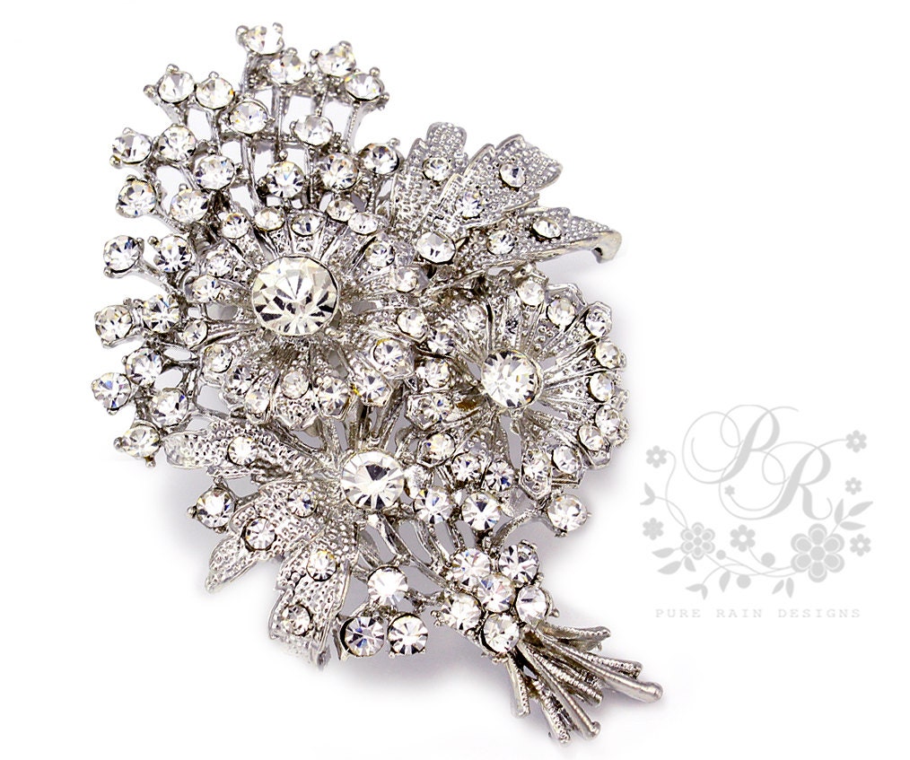 Wedding brooch Rhinestone Crystal Bouquet style brooch adornment Sash applique Buckle Hair comb Clutch Bridal Jewelry Rose