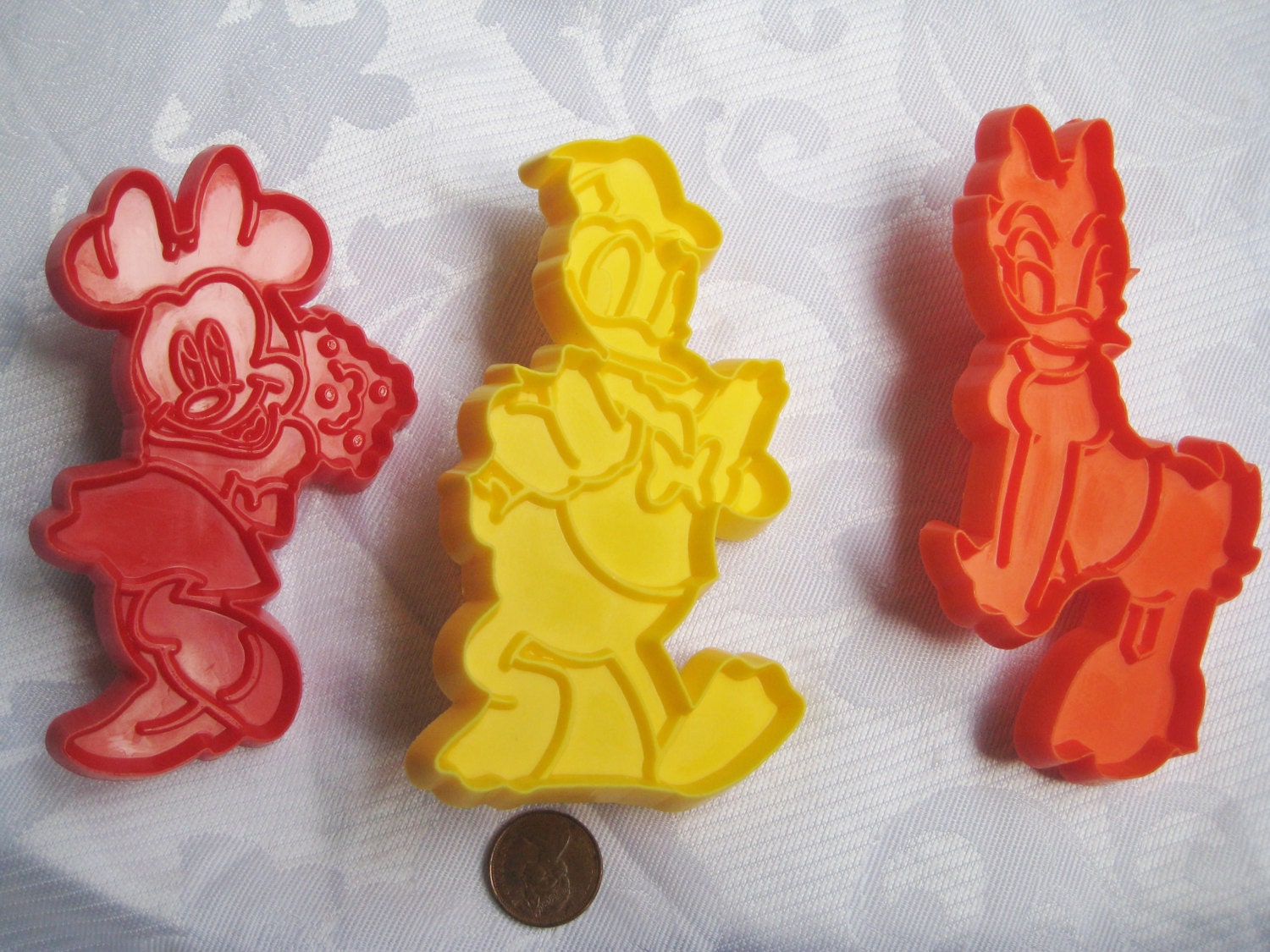 Vintage Disney Tupperware Cookie Cutters Daisy Duck Donald