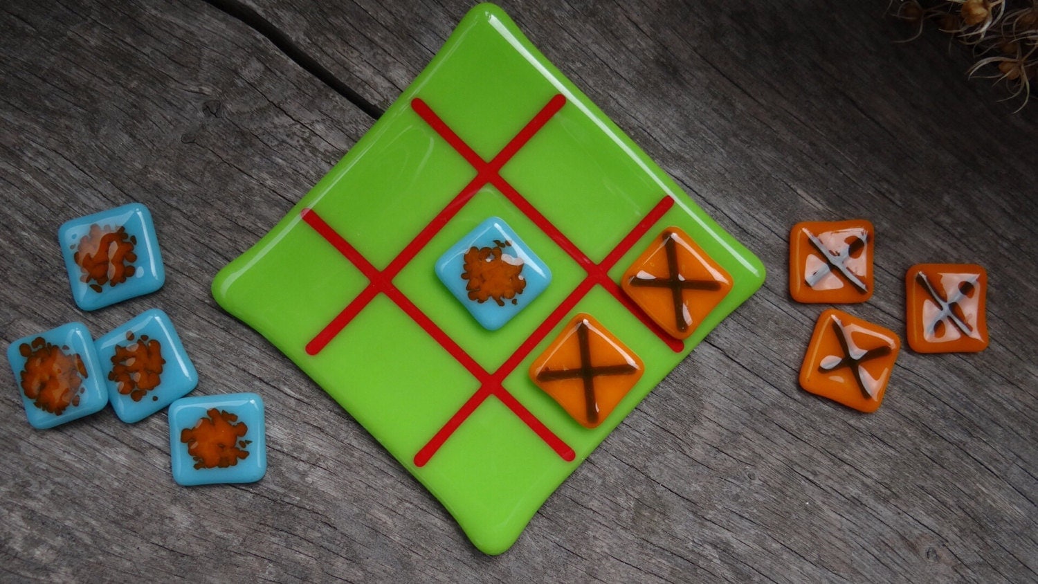 Glass Noughts and Crosses Game