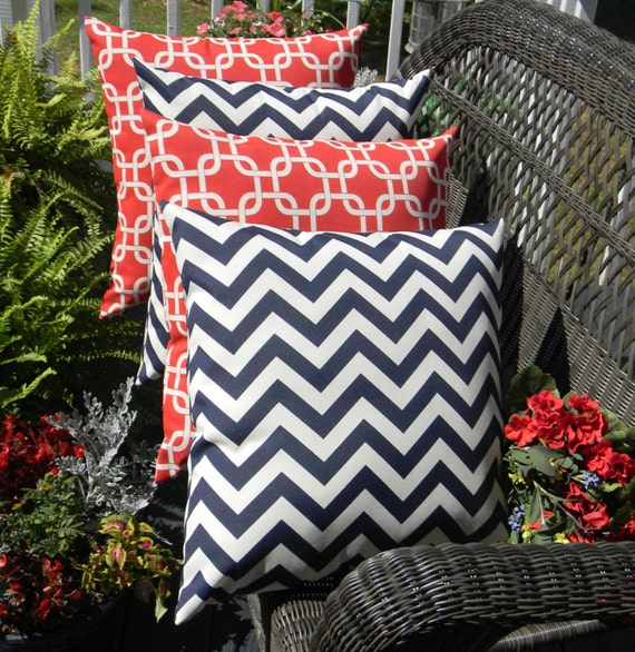 SET OF 4 Red Geometric / Chain Link & Navy / Dark Blue