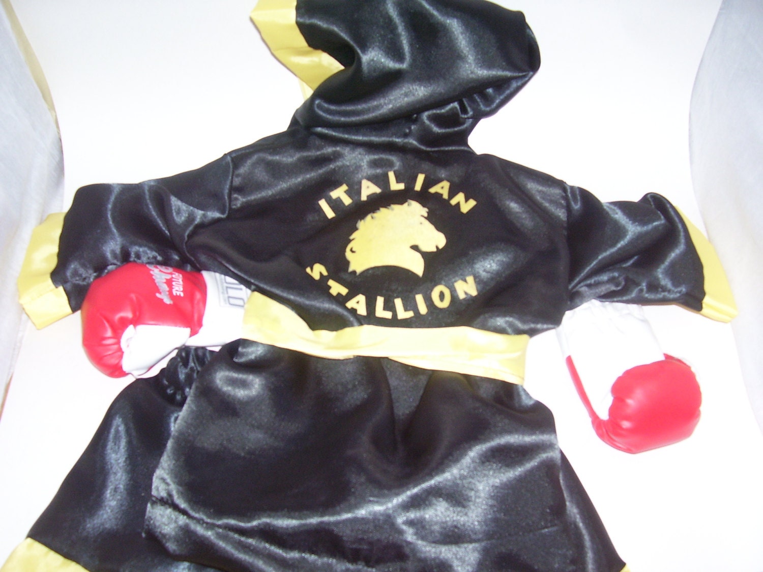 baby boxer outfit. so darn cute. can make any color combo with