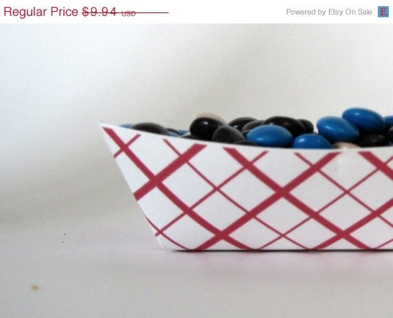 ON SALE 75 MEDIUM Retro Red Plaid Food Tray for Parties, Showers or Wedding, Candy Buffet Il_570xn