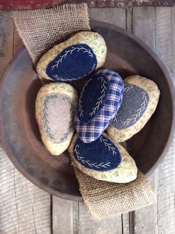 Primitive wool felted Easter eggs, Feather stitching, Hand embroidered, primitive ornies,  bowl filler, tucks, trinityridgefarm, OFG team