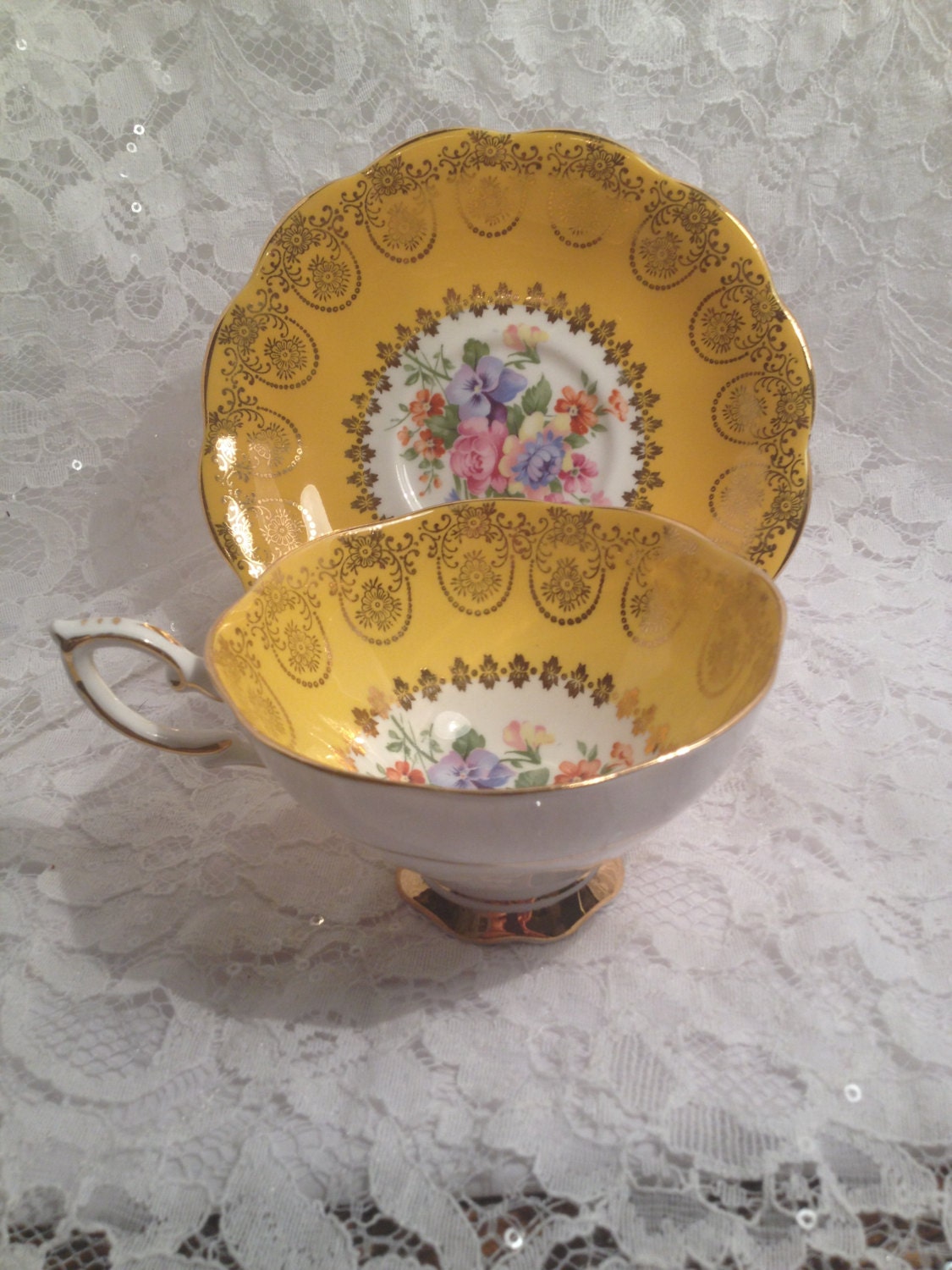 Flawless Vintage Royal Standard Tea Cup And Saucer Golden Yellow With Gold Accents And Floral