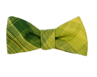 Green & Blue plaid bow tie, green plaid bow tie, boy's green bow tie, boy's bow tie, baby bow tie, toddler bow tie, christmas bow tie