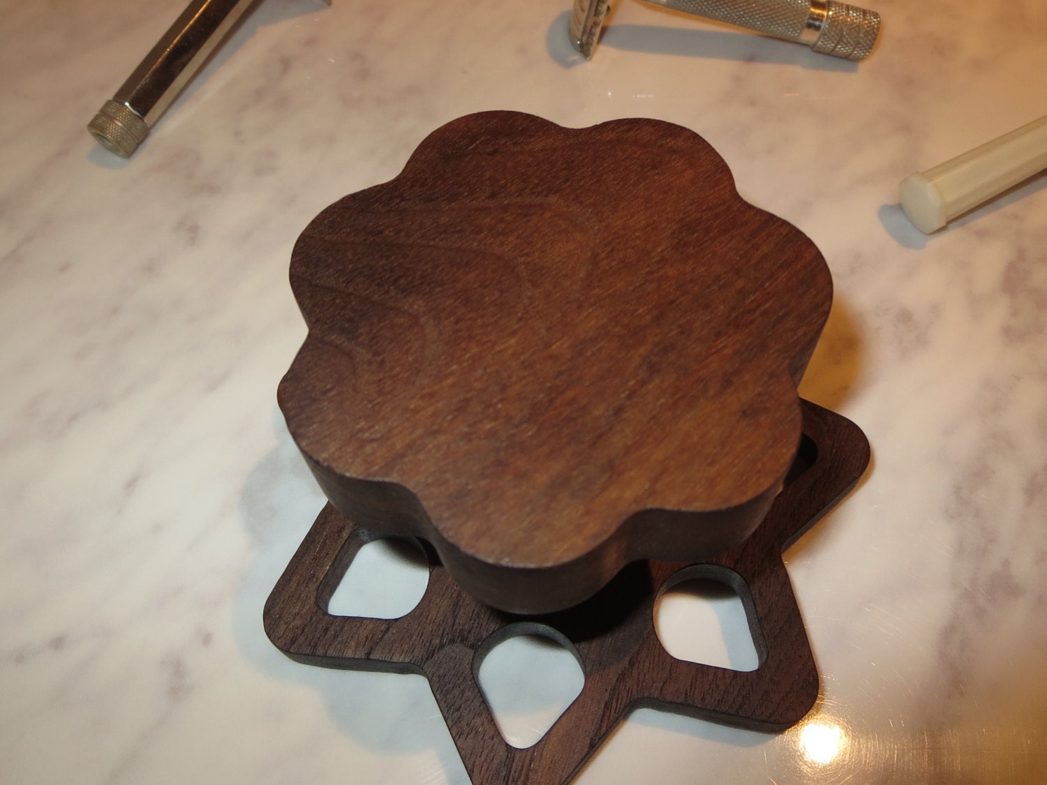 Safety Razor Display Stand With Custom Font Monograms