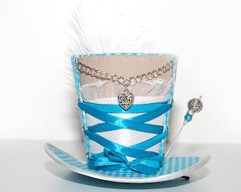 Mini Hat - Oktoberfest Dirndl décolleté - gingham turquoise - Fascinators - headpiece