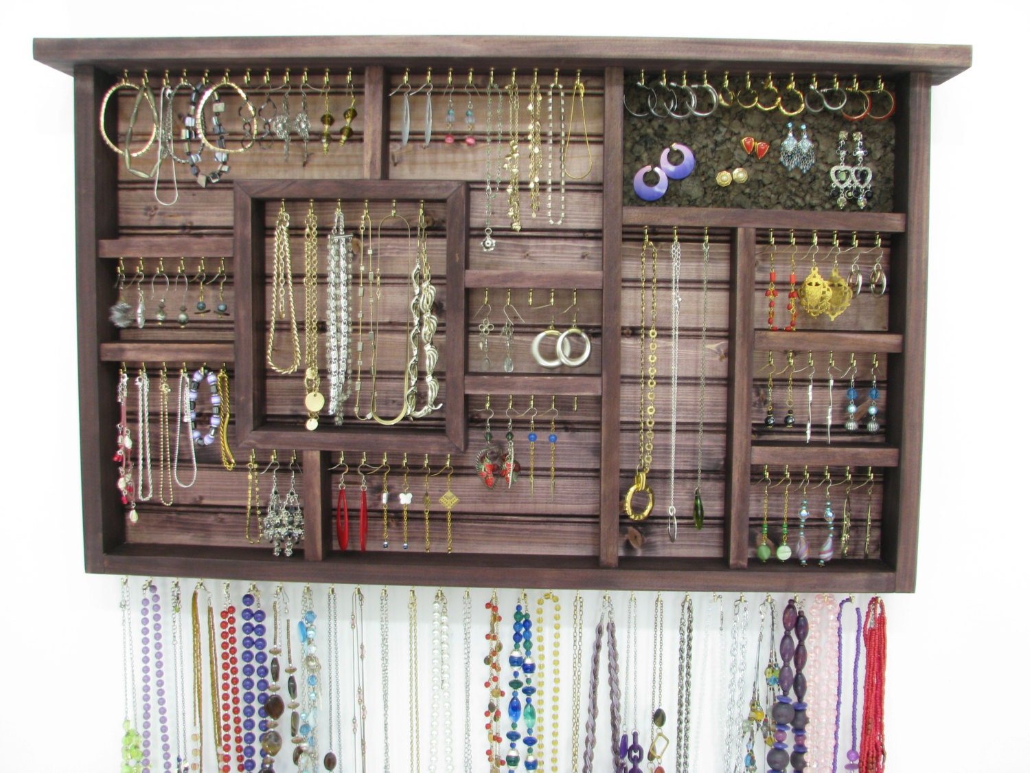 Hanging jewelry display