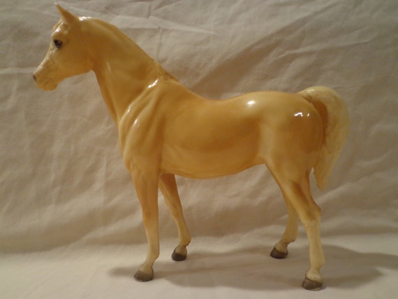 Breyer Glossy Arabian Palomino Mare 5 Hope Model