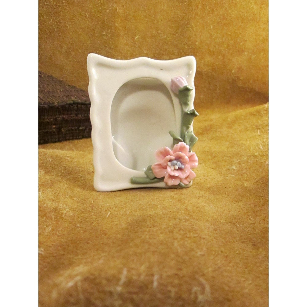 Small Ceramic Floral Picture Frame with by 4GetMeNotTreasures