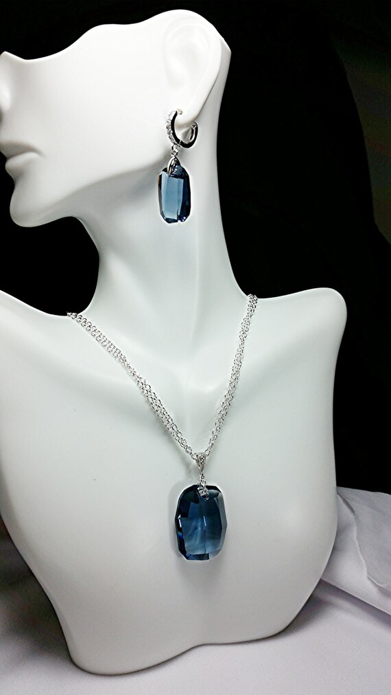 Items similar to Chunks of Glacier Swarovski Necklace and Earring Set