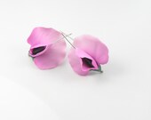 Pink sweet peas - handmade polymer clay earrings - polymer clay jewellery - floral earrings