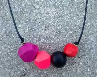 Geometric Clay Bead Necklace || Faceted Polymer Clay Beads || Red / Fuchsia / Neon Pink / Black