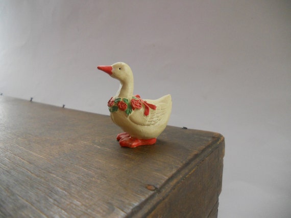 ceramic geese figurines