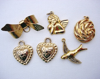 Lot of Various Vintage Gold Tone Metal Brooch-Pendants-Charms Jewelry Components