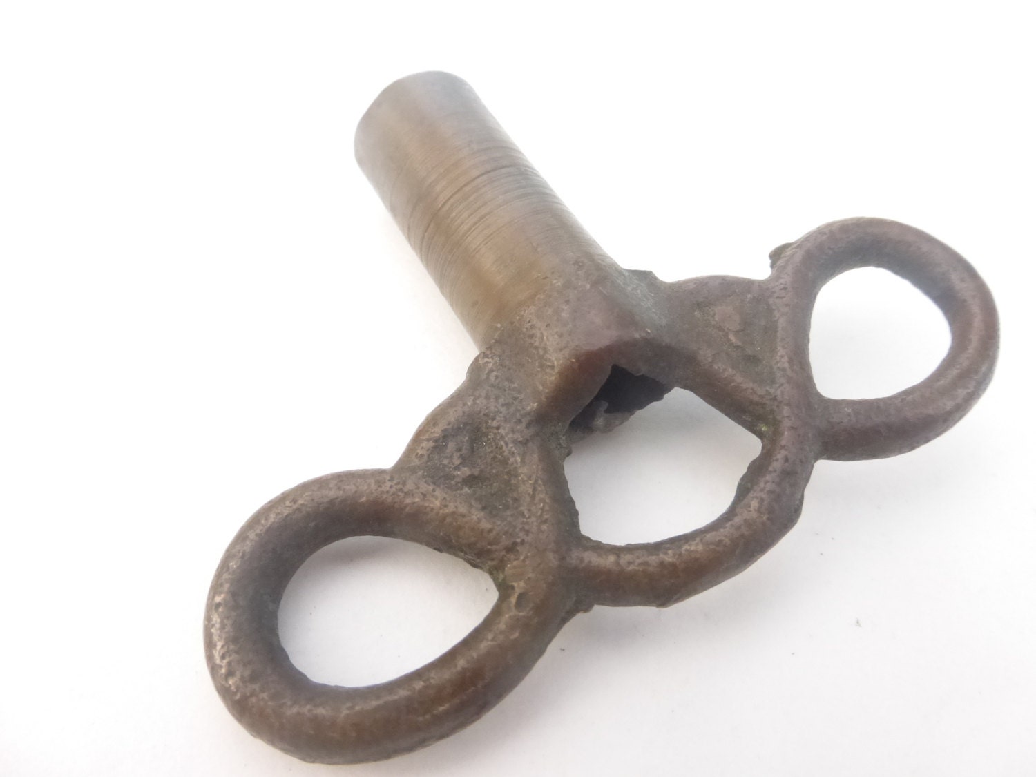 Antique Cast Metal Clock Wind Up Key K901