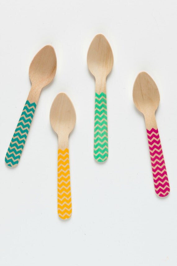 Classic Chevron - Zig Zag - 20 Wooden Ice Cream Spoons - Great Alternative To Plastic Utensils Il_570xn