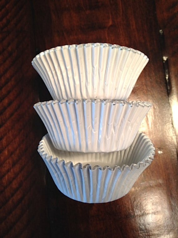 White Foil Cupcake Liners 50 by CupcakeSocial on Etsy