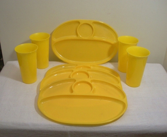 cups and  Plates Cups vintage Vintage picnic Bright Picnic Yellow