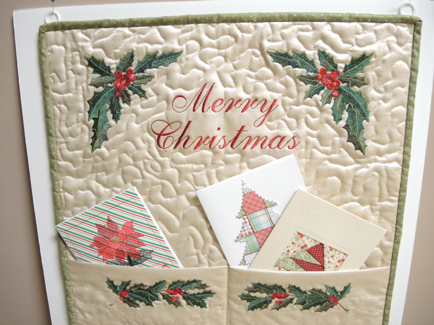 quilted-christmas-card-holder-home-living-home-decor