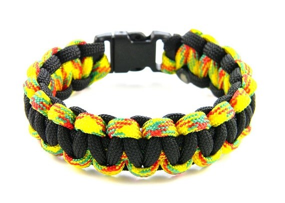 Items similar to Vietnam Veteran Paracord Bracelet on Etsy