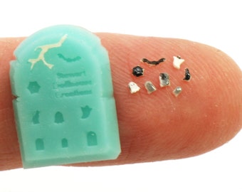 1:48 and Micro Spooky Halloween Cookie Mold Kit