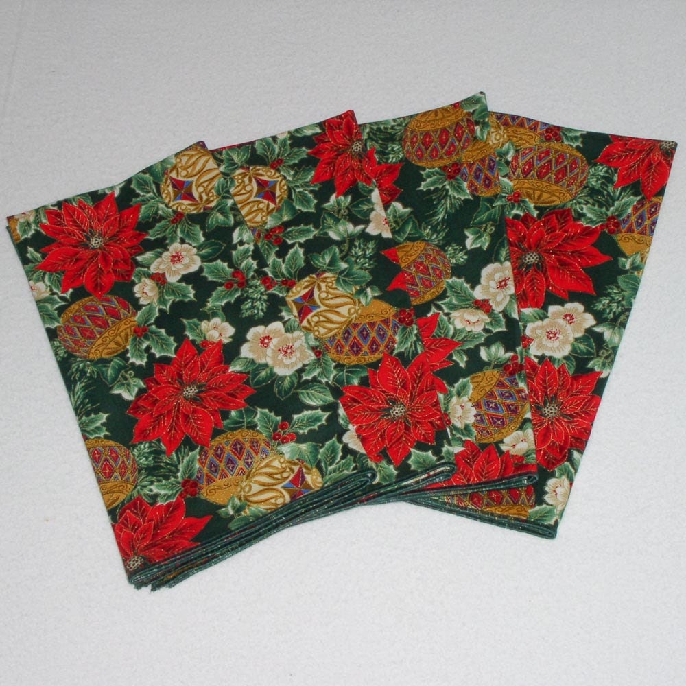Christmas Cloth Napkins Set of 4 Red Poinsettias and