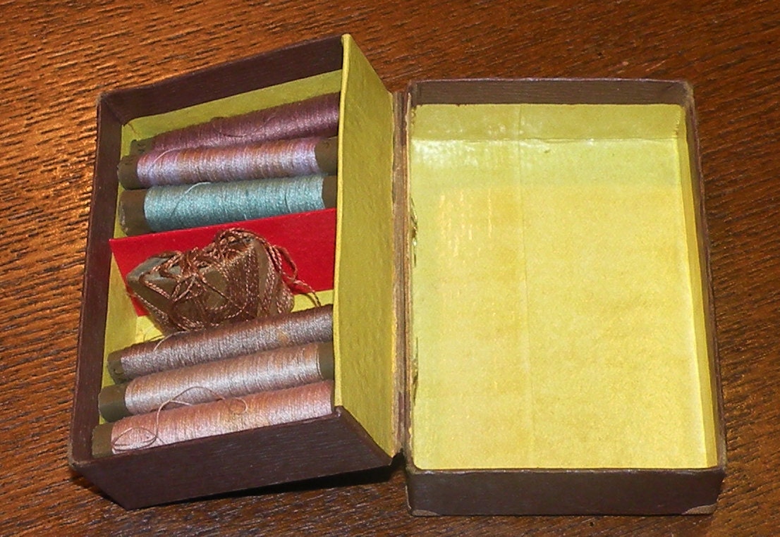 Antique Novelty Travel Box Sew Kit Mini by RosePetalResources