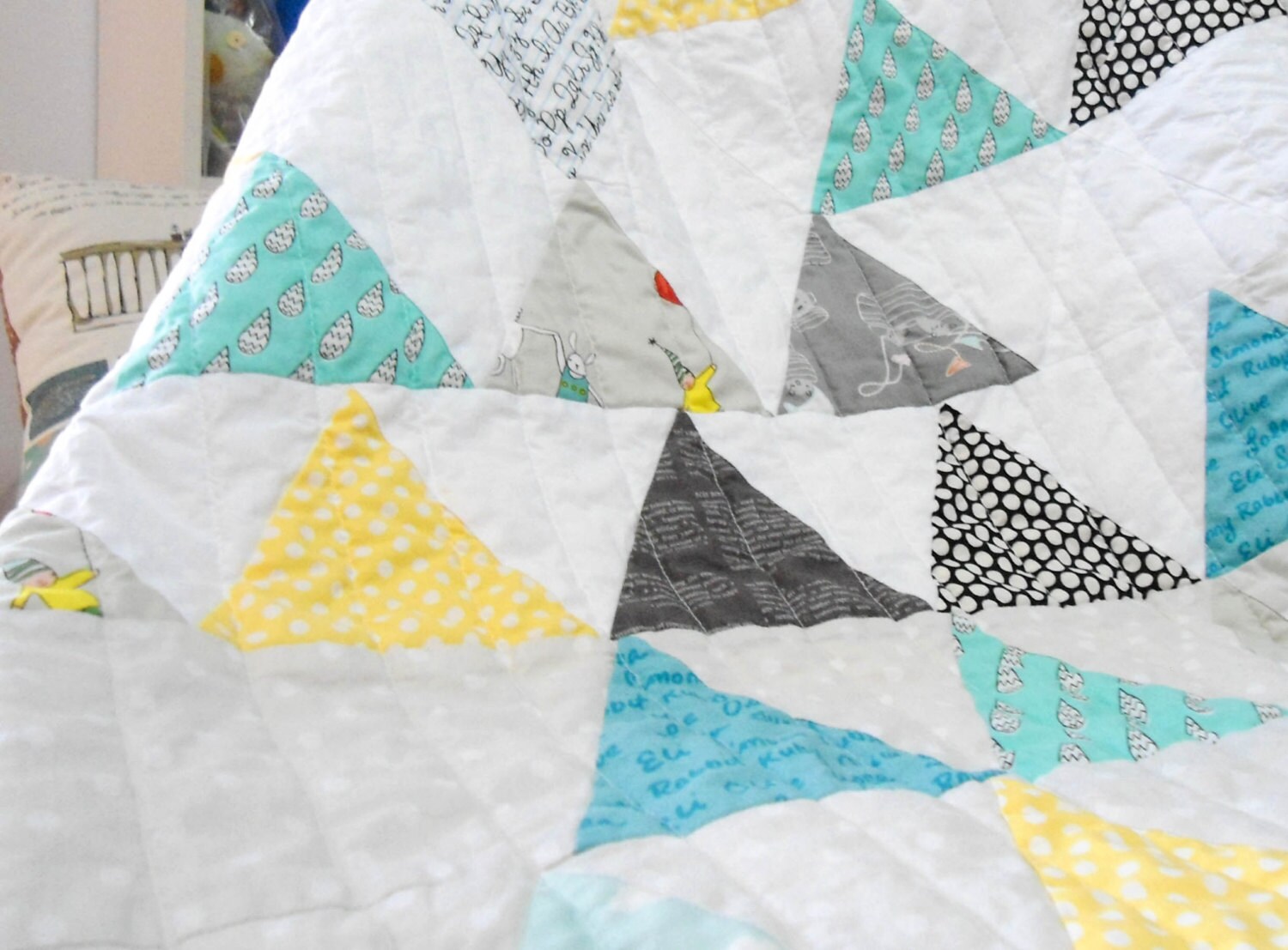 Modern Triangle Patchwork baby stroller quilt by nenimav on Etsy