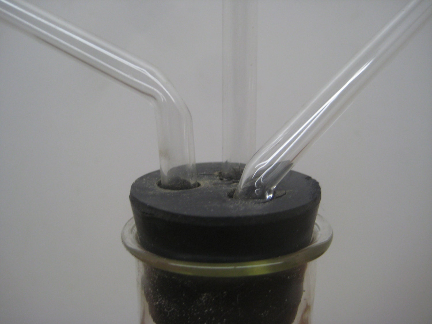 Vintage Glass Beaker With 3 Glass Straws Rubber Stopper