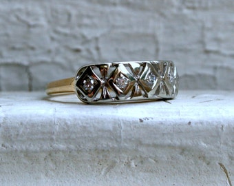 Antique Filigree 14K White and Yellow Gold Diamond Wedding Band.
