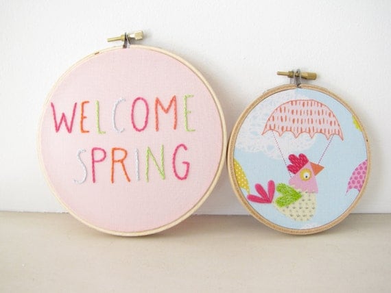 Embroidery Hoop Wall Art Set Home Decor - "Welcome Spring" hen chicken bird multicolor pastel bright pink tangerine sky blue green Easter