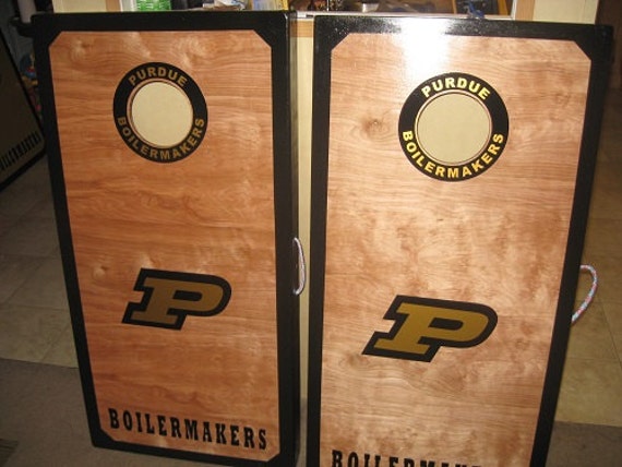 Custom Cornhole Boards and bags regulation size