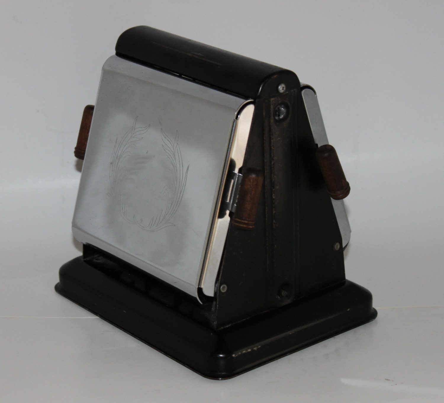 Vintage 1930s Dominion Toaster Style 1101