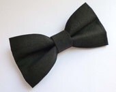 Black bow tie – clip on style pre tied – mens or womens – adult size – smooth cotton fabric – all occasion bowtie Black bow tie – clip on style pre tied – mens or womens – adult size – smooth cotton fabric – all occasion bowtie