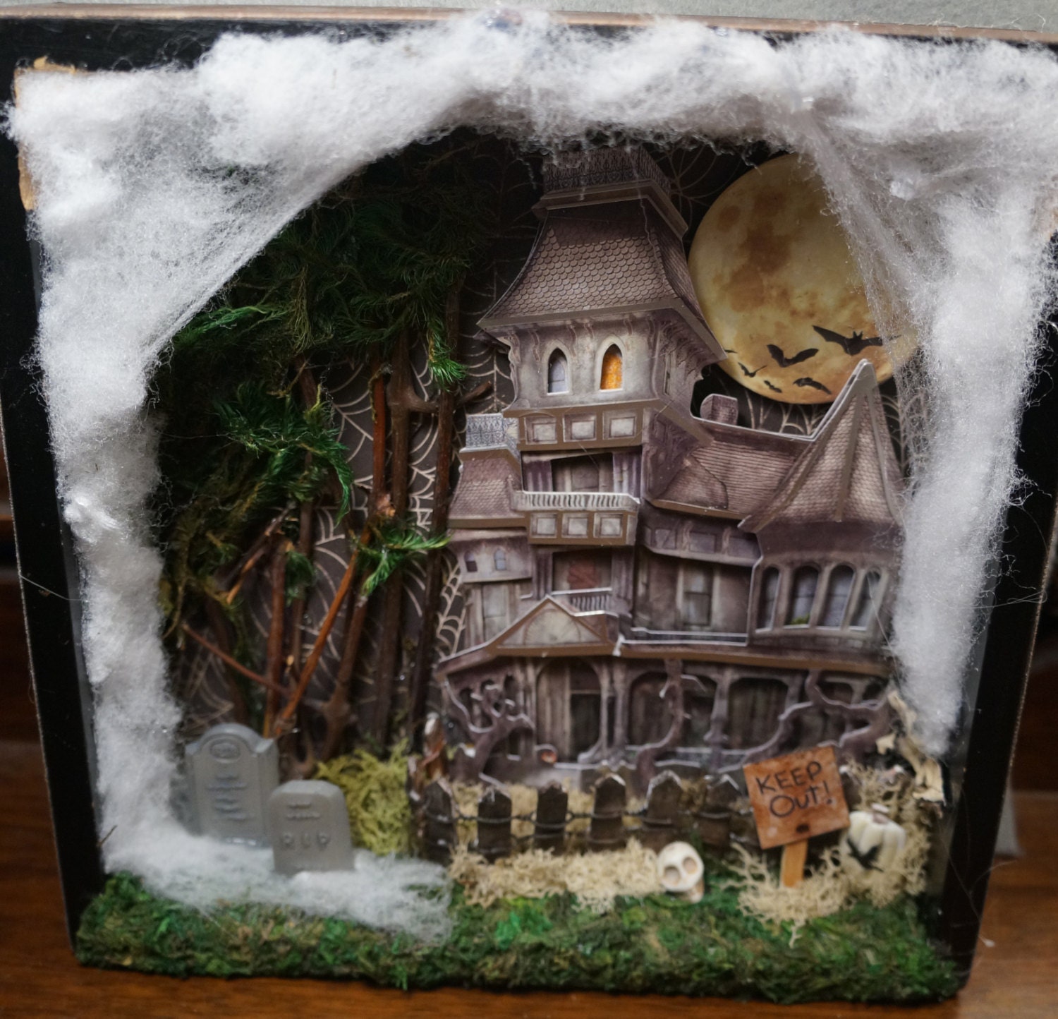 Halloween Haunted House 3D Shadow Box Decoration